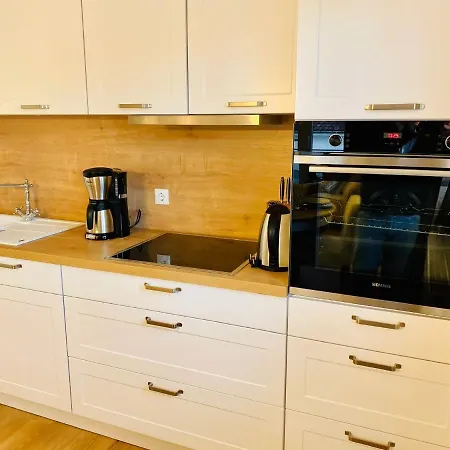 Wohlfuehl-Apartment Irisbluete Mit Privatstrand Friedrichshafen Extérieur photo